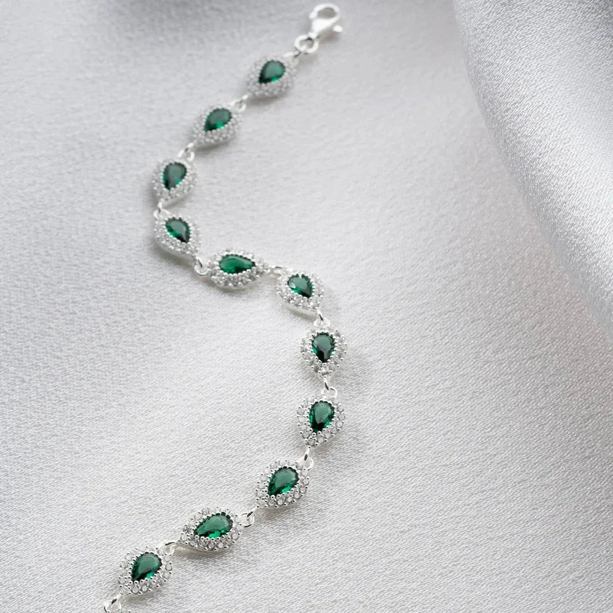 TROPFENSTEIN SMARAGD ARMBAND | 925 SILBER