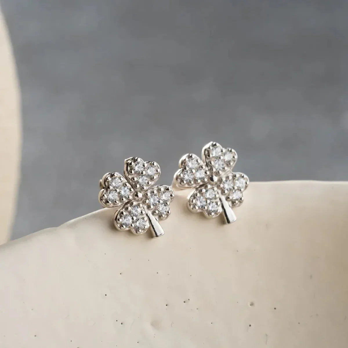 ZIRKONIA KLEEBLATT OHRRINGE | 925 SILBER