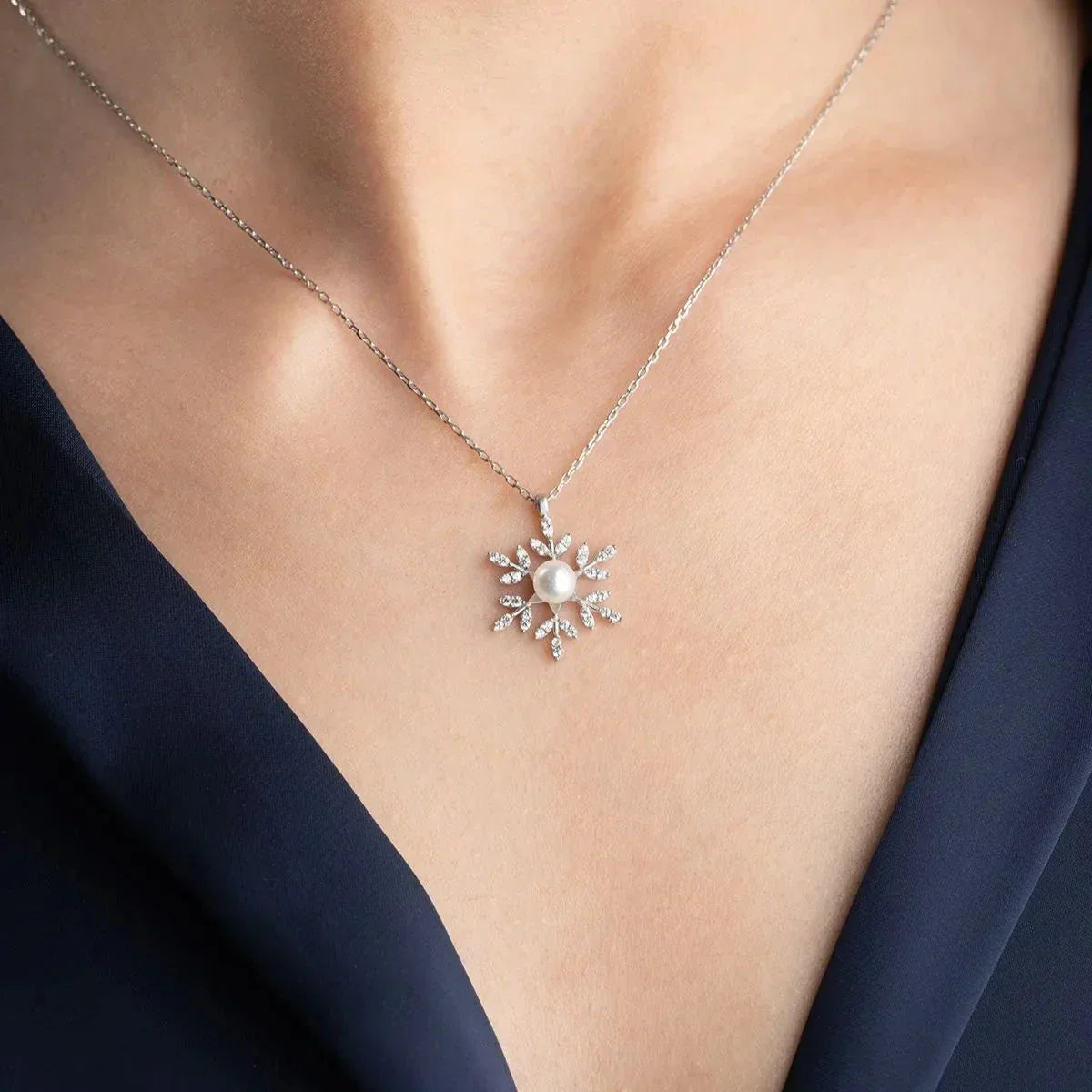 PERLEN & SCHNEEFLOCKEN HALSKETTE | 925 SILBER