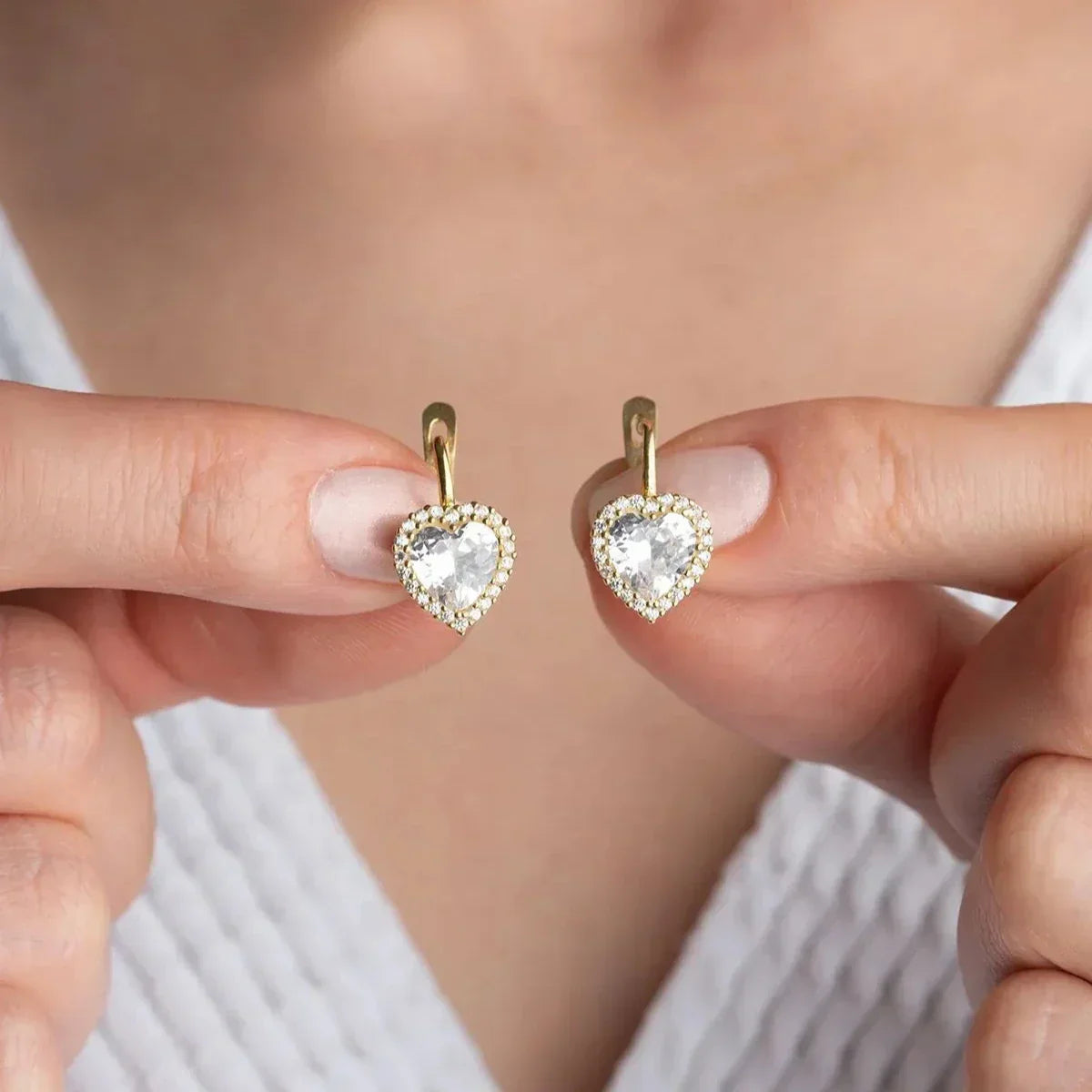 HERZ MIT ZIRKONIA STEIN OHRRINGE | 925 SILBER