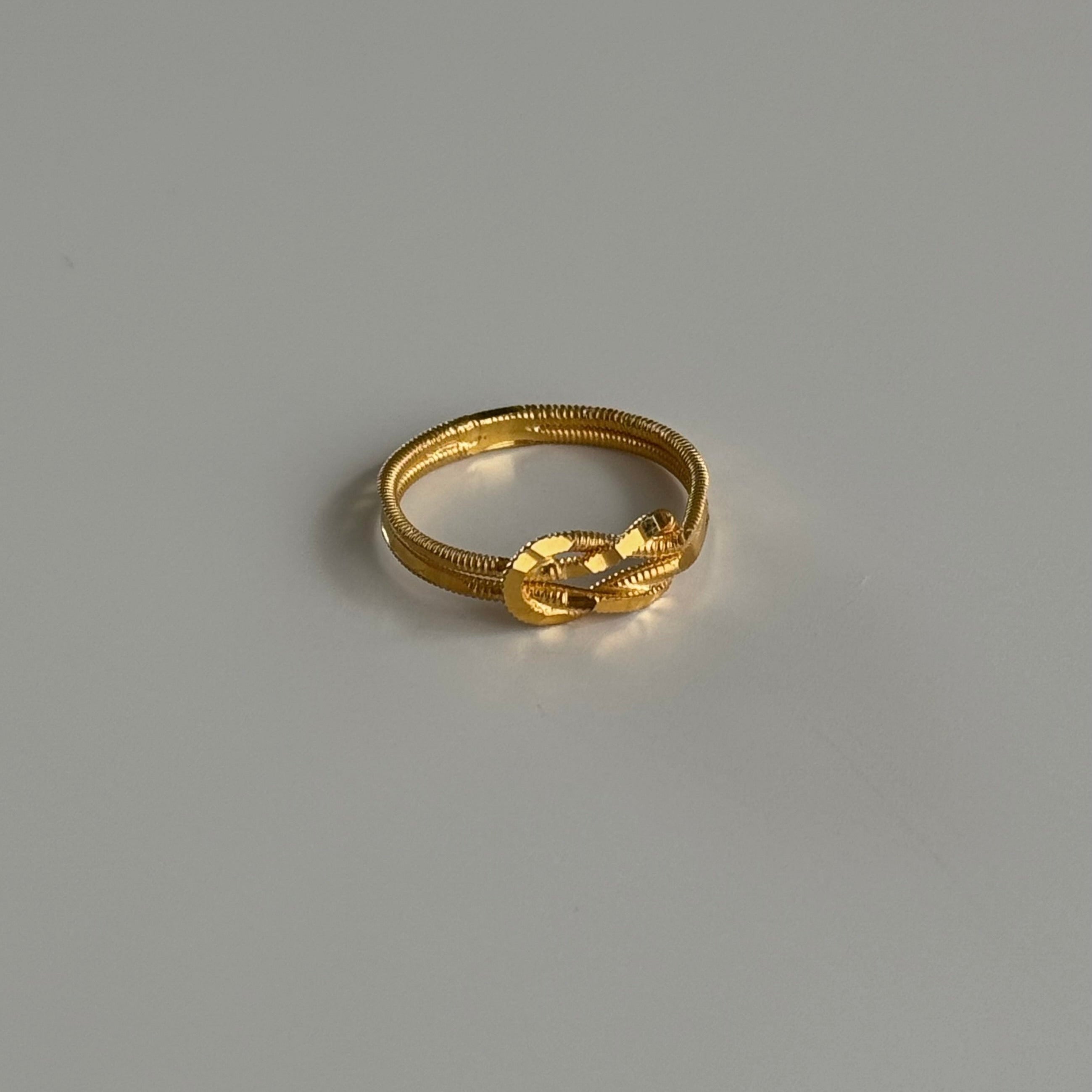 LIEBESKNOTEN RING | 925 SILBER.