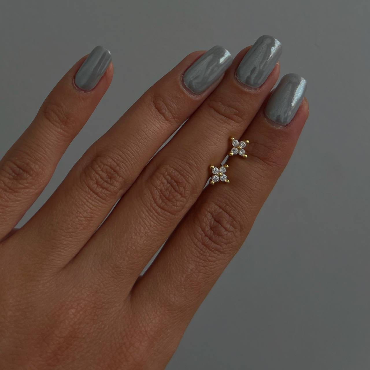 CELIA FLOWER OHRSTECKER (8508693021015)