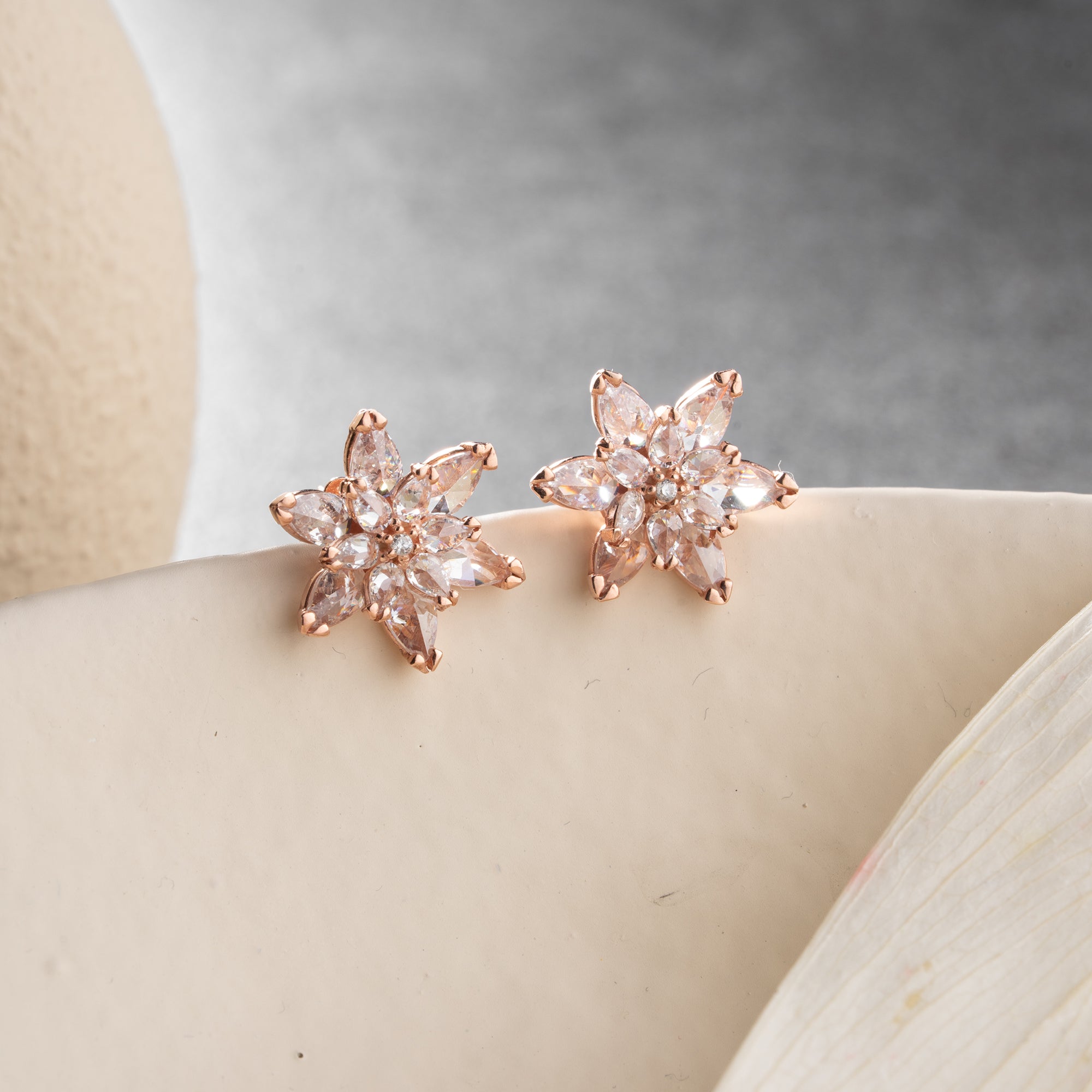 PHOEBE LOTUS OHRRINGE | 925 SILBER