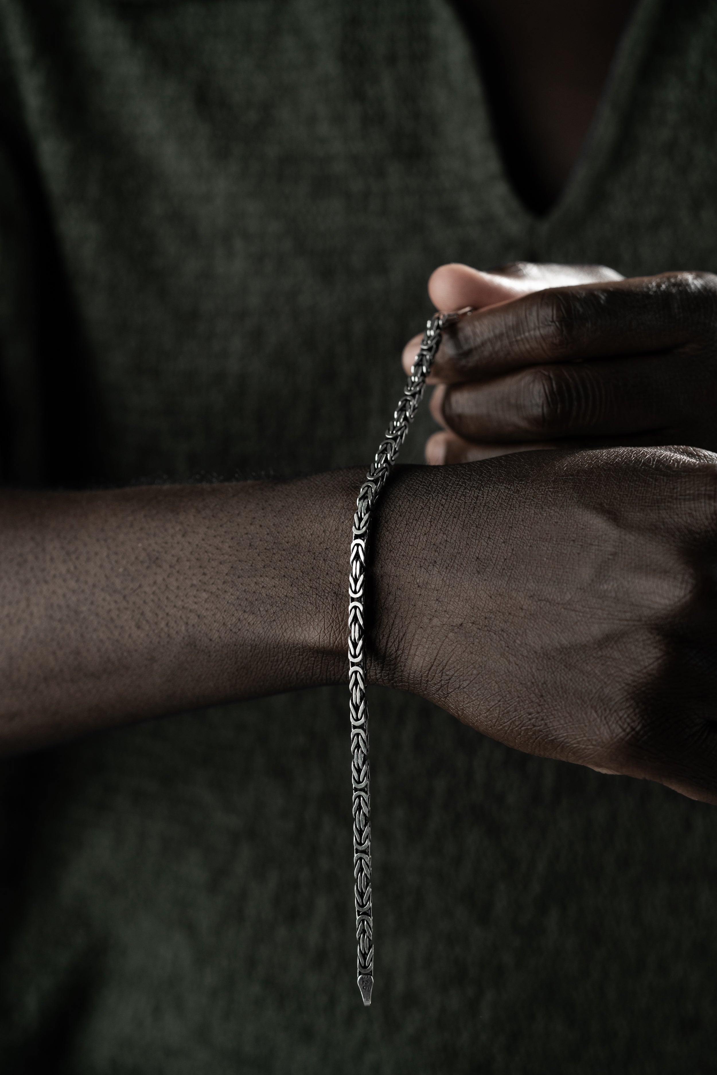 KÖNIGSARMBAND VIERKANT OXIDIERT 5MM | 925 SILBER