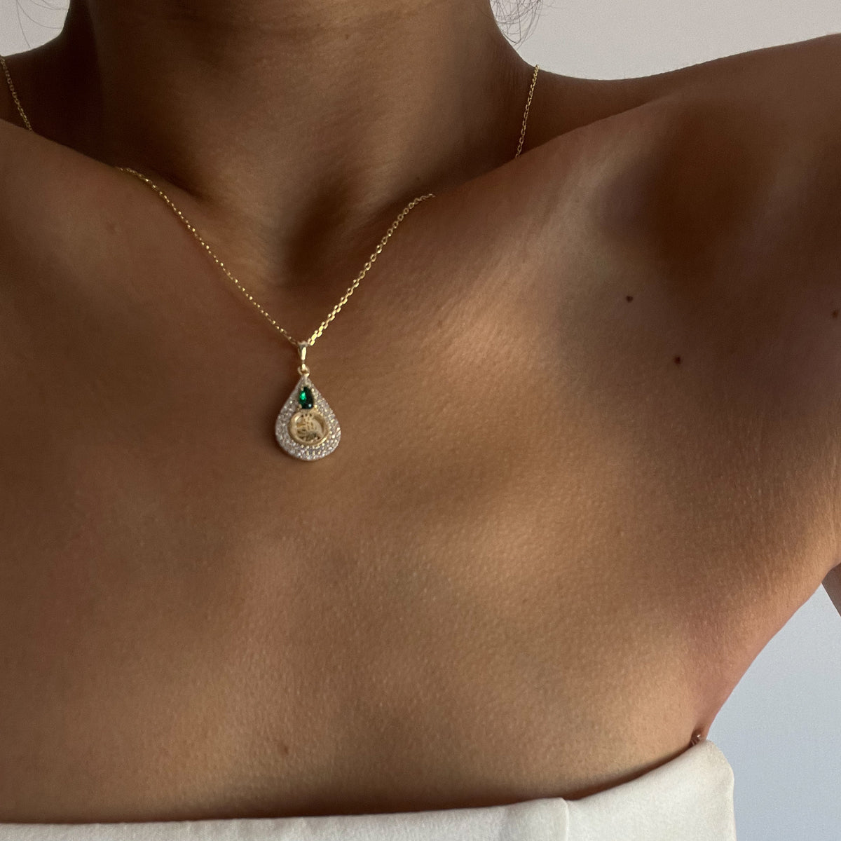 Auftakelung Halskette (7151777873965)