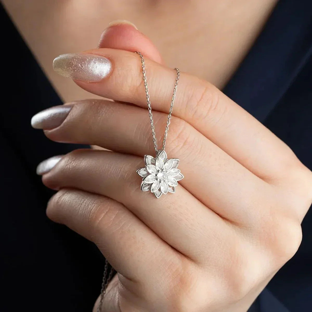 WEISSE LOTUSBLUME HALSKETTE | 925 SILBER