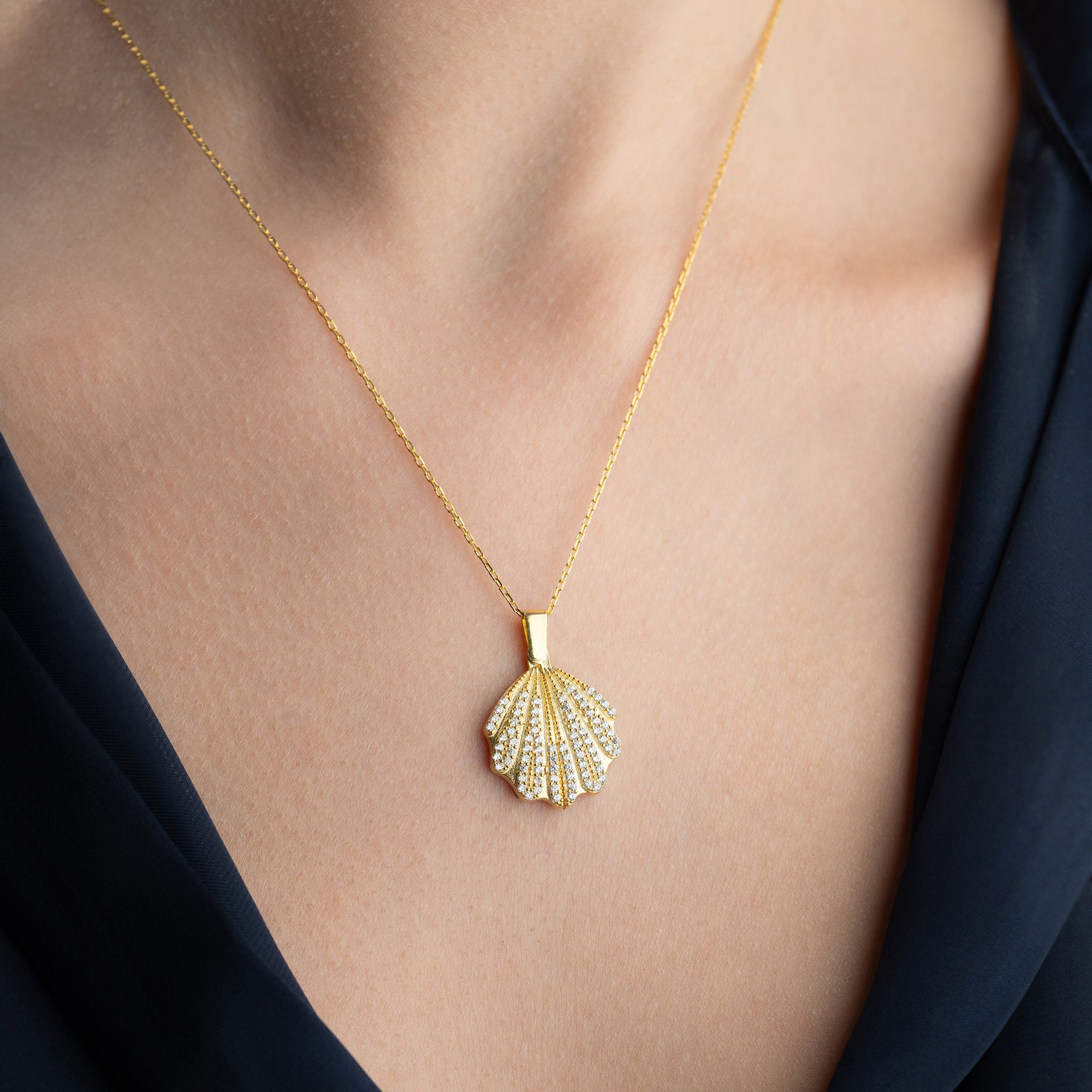 MUSCHEL-HALSKETTE MIT GRAVUR | 925 SILBER