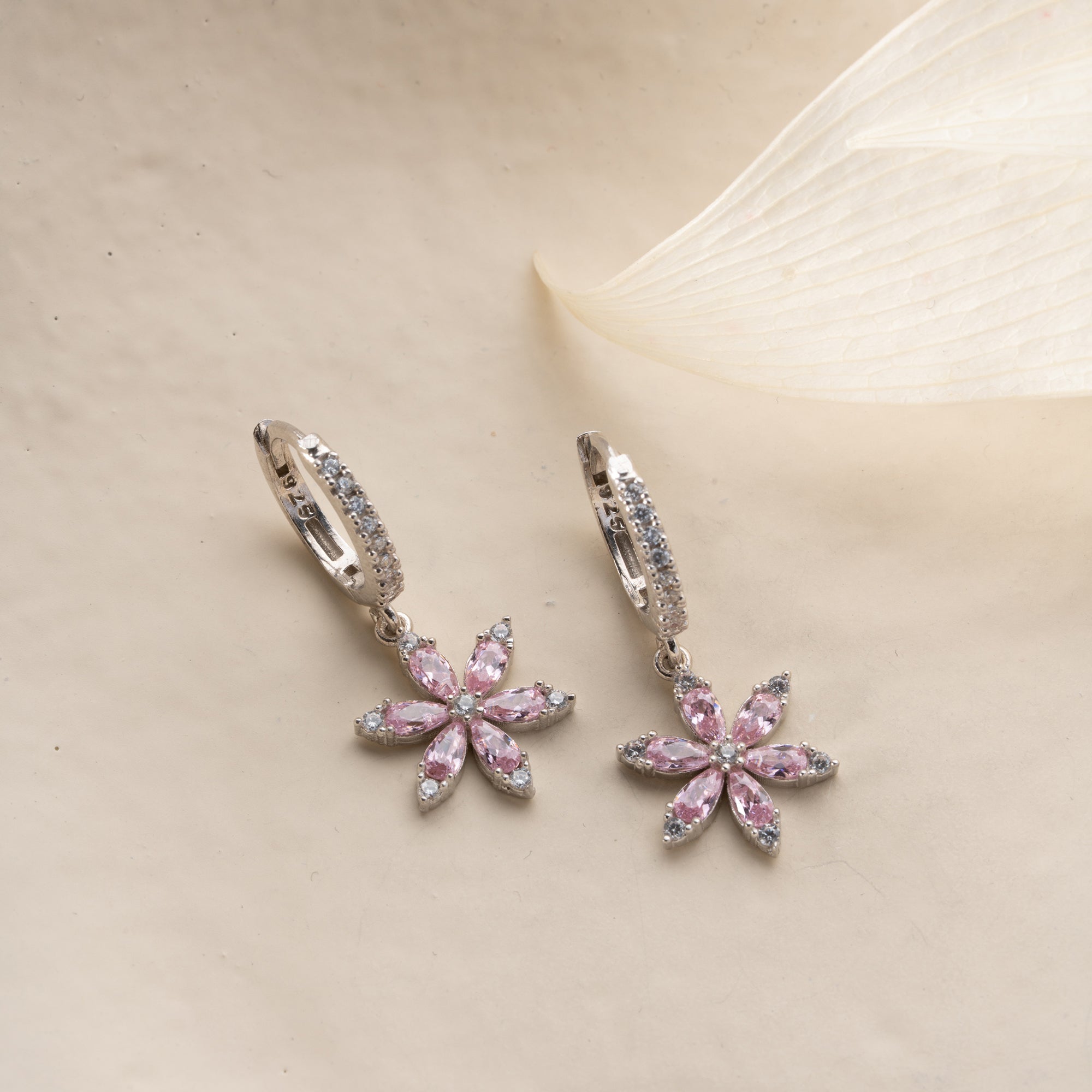 ROSA POLARIS OHRRINGE | 925 SILBER