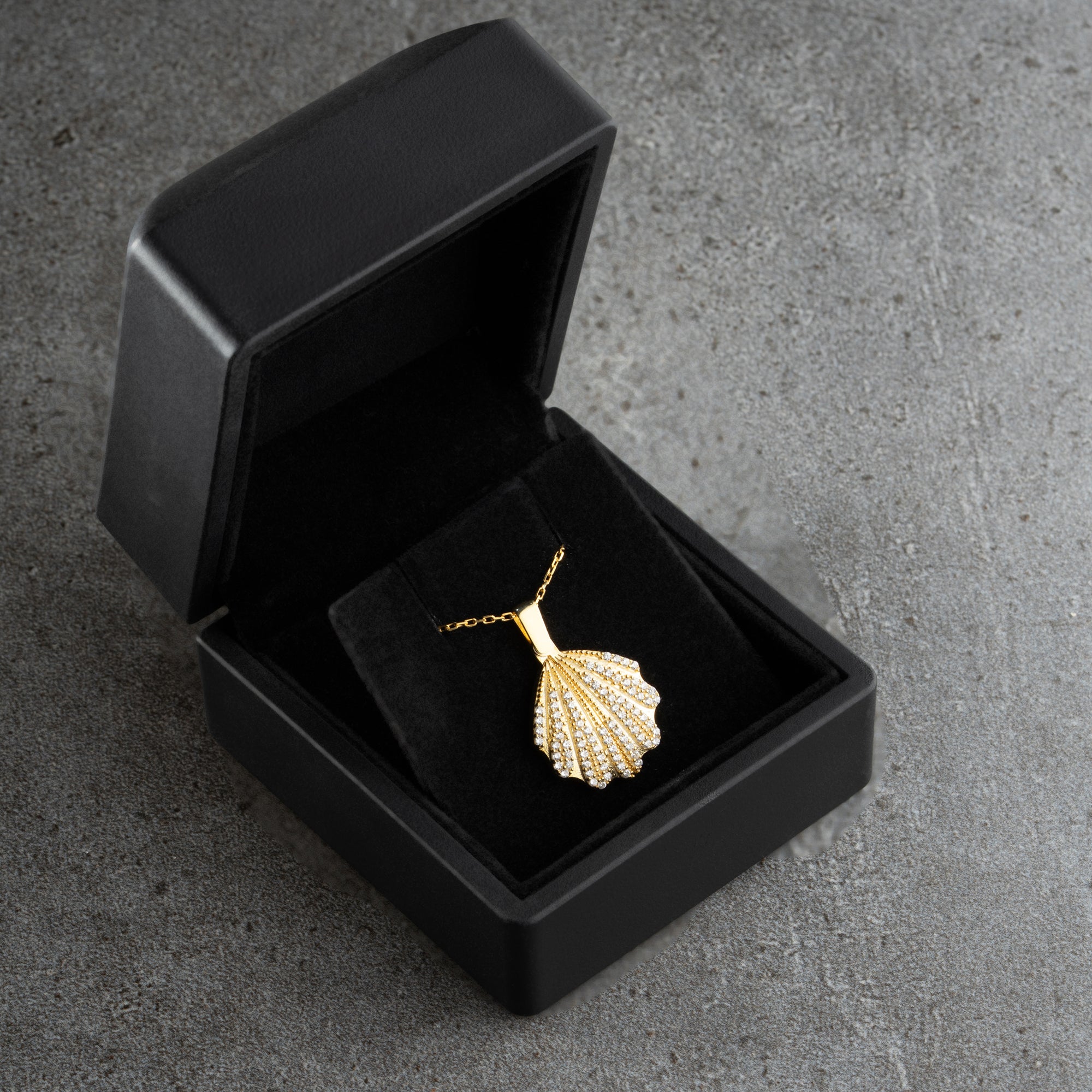 MUSCHEL-HALSKETTE MIT GRAVUR | 925 SILBER