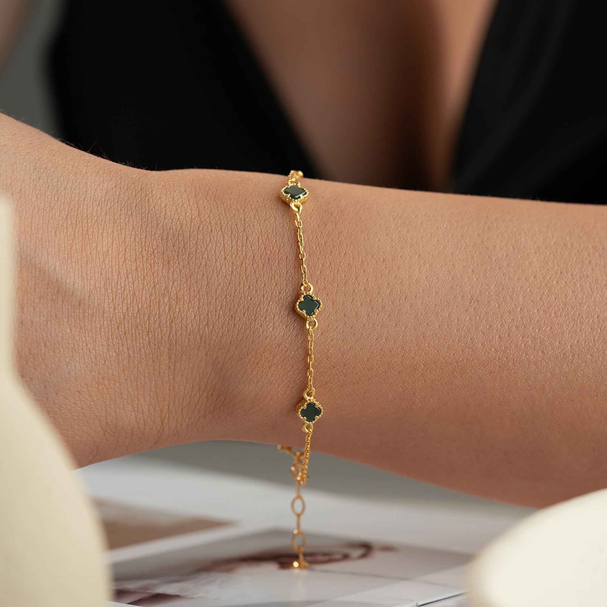 MINIMAL GRÜNER KLEE ARMKETTE | 925 SILBER